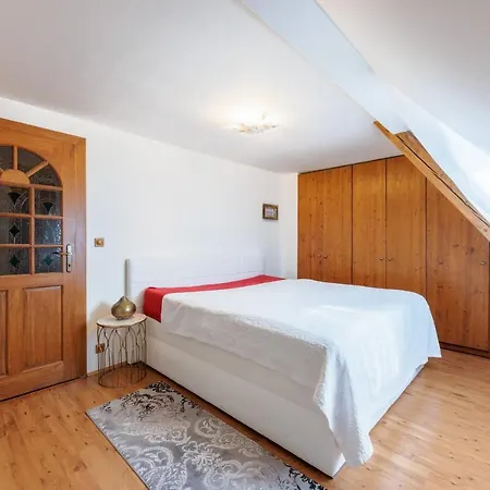 Maisonette *